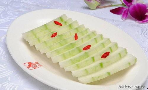 小角瓜怎么切块吃,轻松解锁美味新吃法