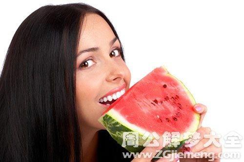 梦到吃桃吃瓜啥意思啊,桃与瓜的象征意义揭秘