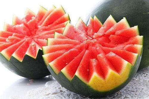 又名夏日kiss 吃瓜,揭秘“又名夏日kiss”的瓜界传奇